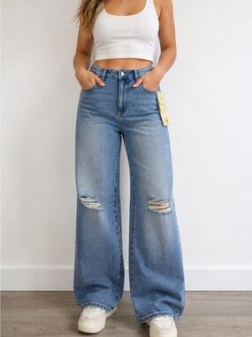 Women’s Wide Leg Cargo Jeans Size S (4–6) NWT